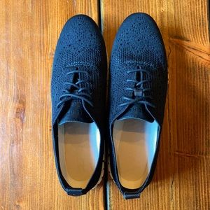 Brand new (only tried on) Cole Haan men’s black shoes. Size 9.5